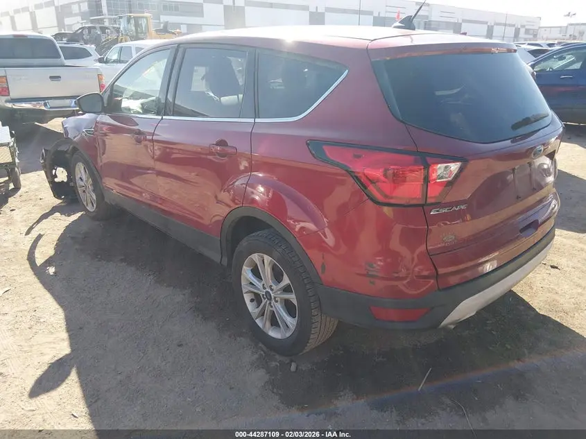 2019 FORD ESCAPE SE