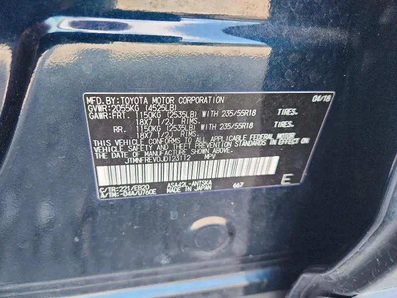 2018 TOYOTA RAV4 SE  
