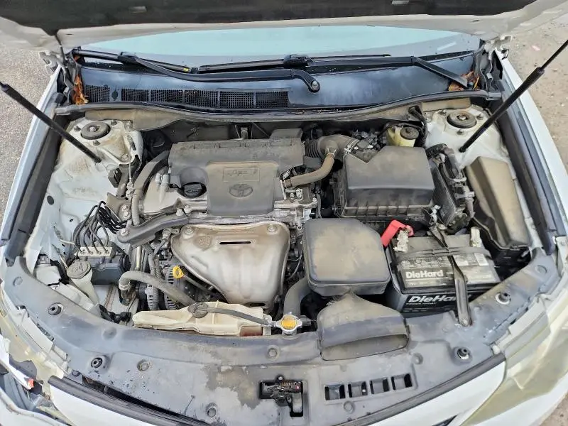 2014 TOYOTA CAMRY SE  