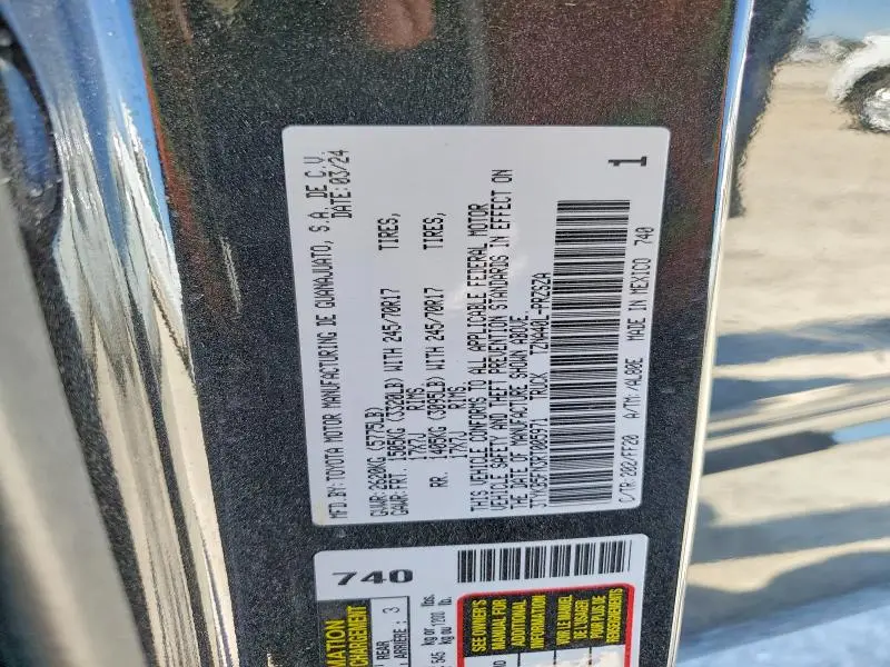 2024 TOYOTA TACOMA SR5  