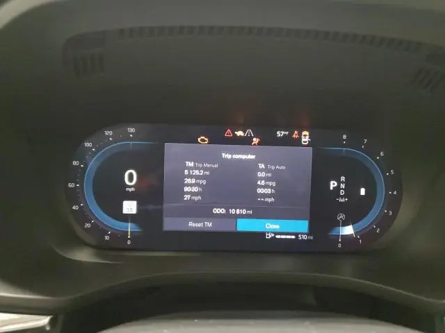 2025 VOLVO XC60 PLUS  