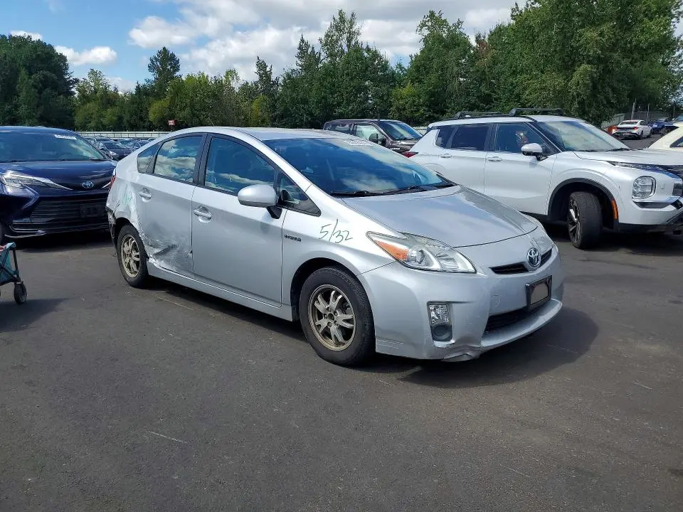 2010 TOYOTA PRIUS II  
