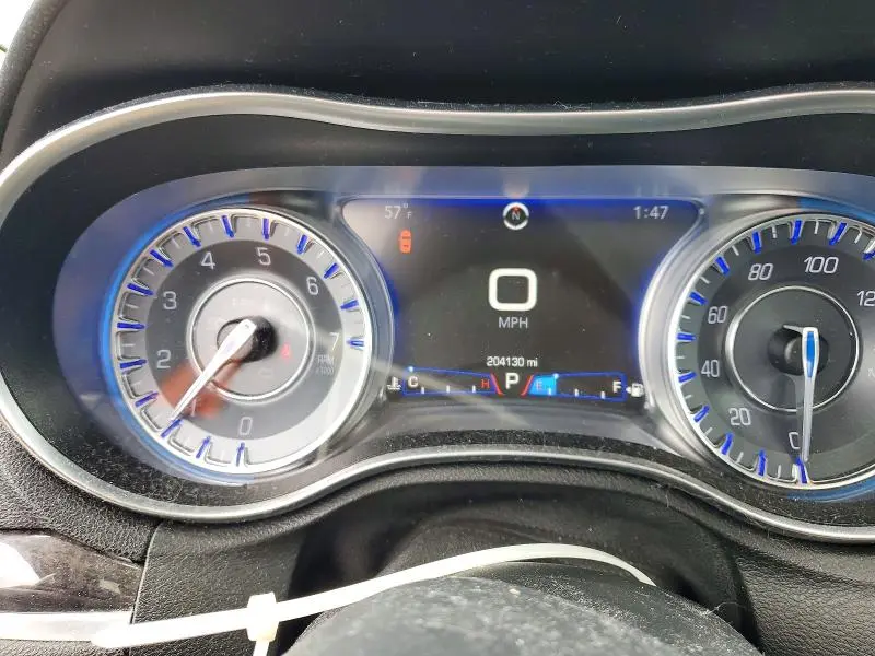 2016 CHRYSLER 300C   