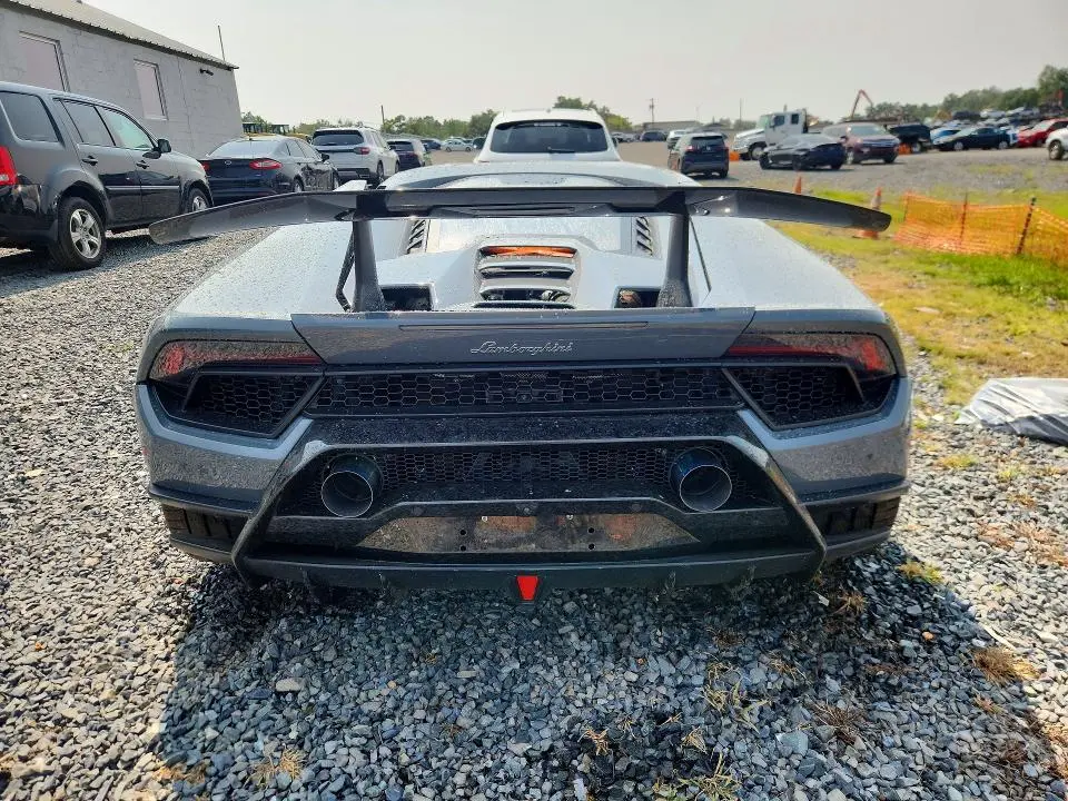 2018 LAMBORGHINI HURACAN PERFORMANTE  