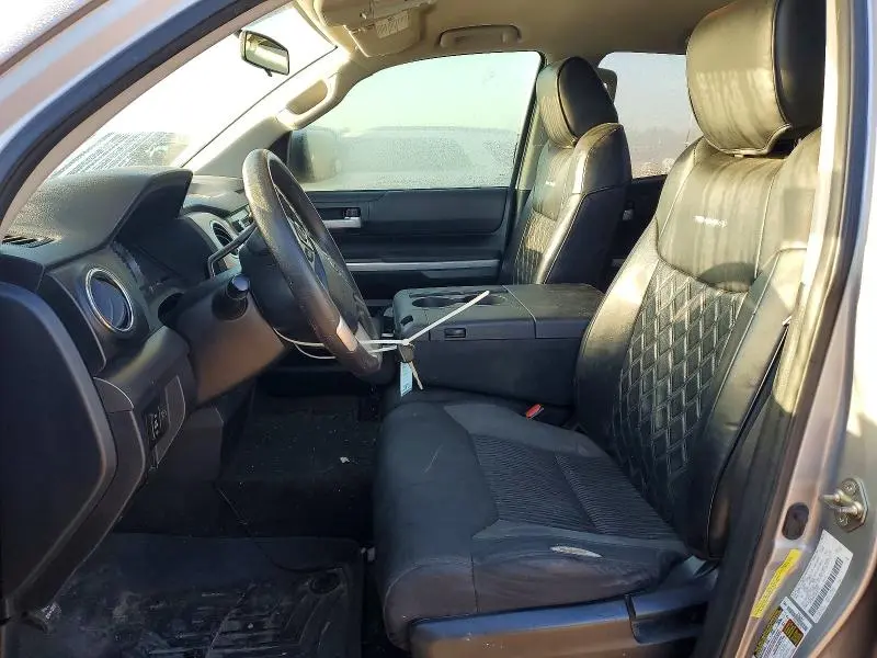 2017 TOYOTA TUNDRA SR5  