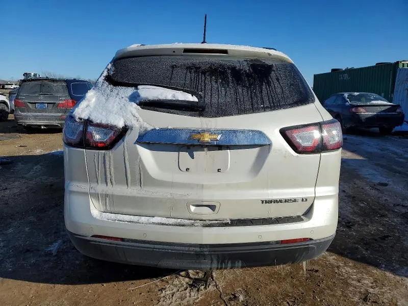 2014 CHEVROLET TRAVERSE LT  