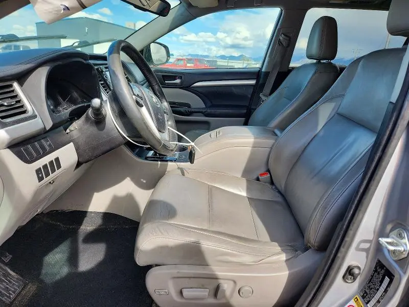 2014 TOYOTA HIGHLANDER XLE  
