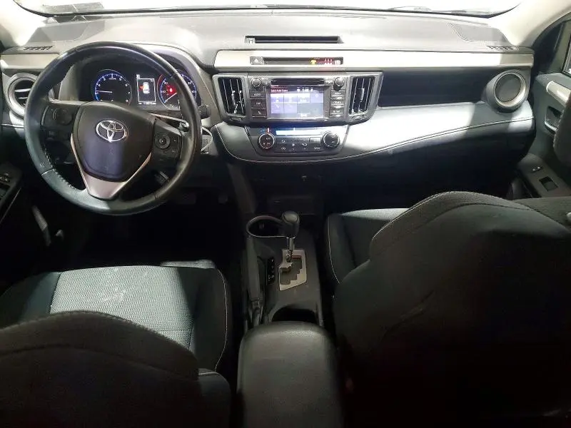 2018 TOYOTA RAV4 XLE  