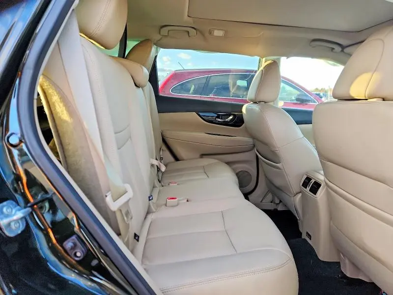2019 NISSAN ROGUE SL  
