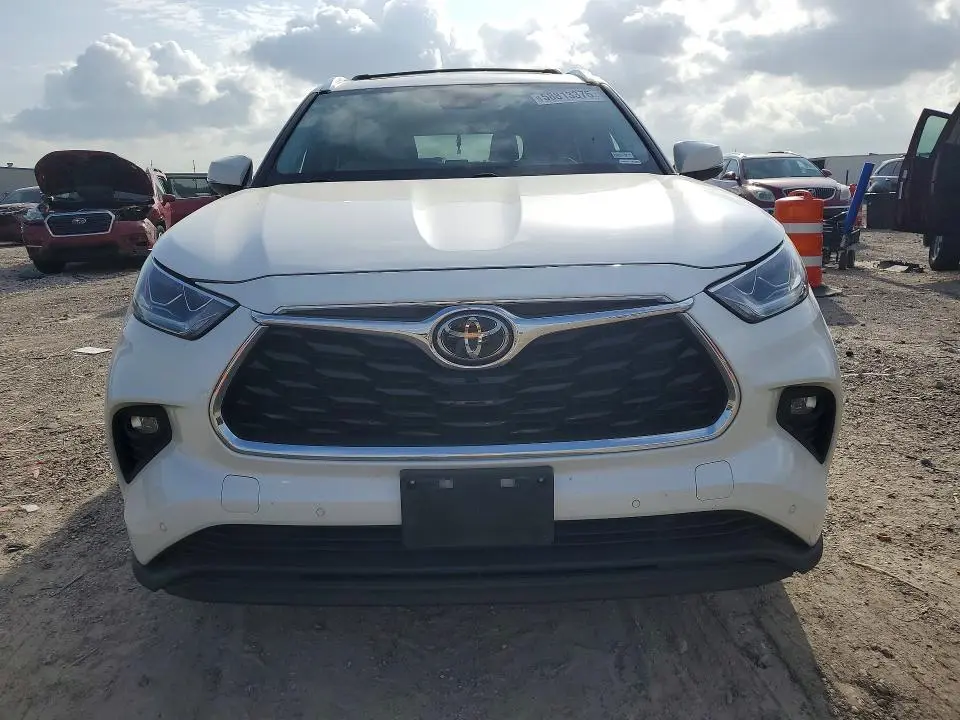 2020 TOYOTA HIGHLANDER LIMITED  