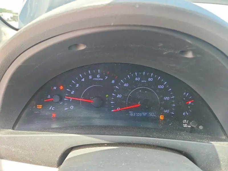 2010 TOYOTA CAMRY LE  