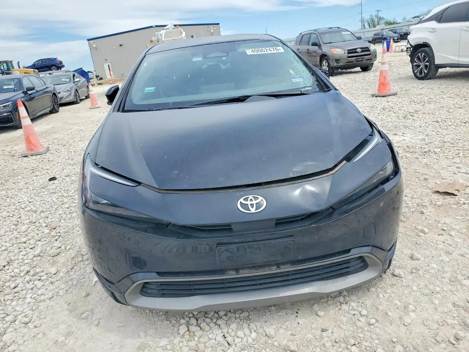 2023 TOYOTA PRIUS XLE  