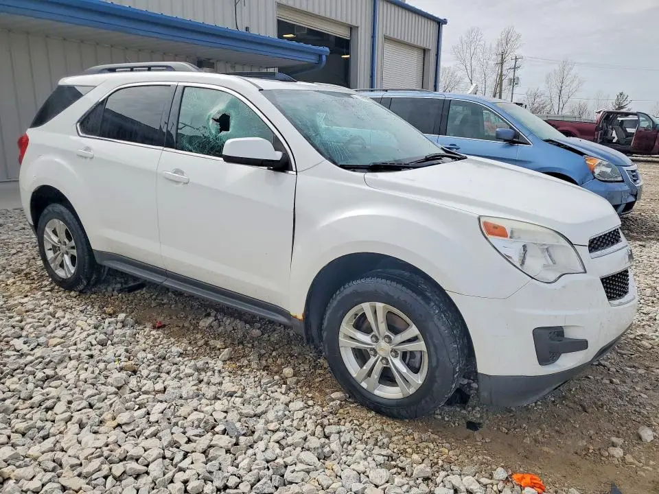 2015 CHEVROLET EQUINOX LT  