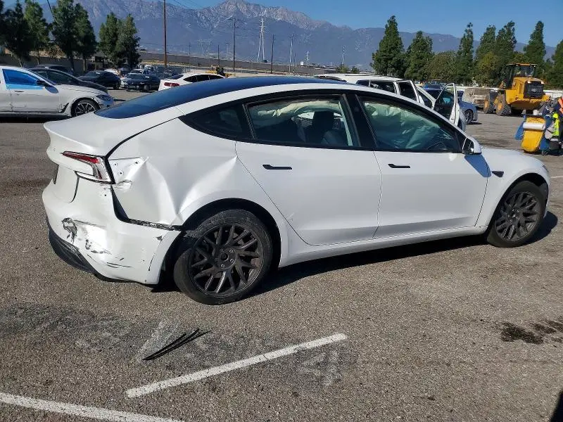2024 TESLA MODEL 3   