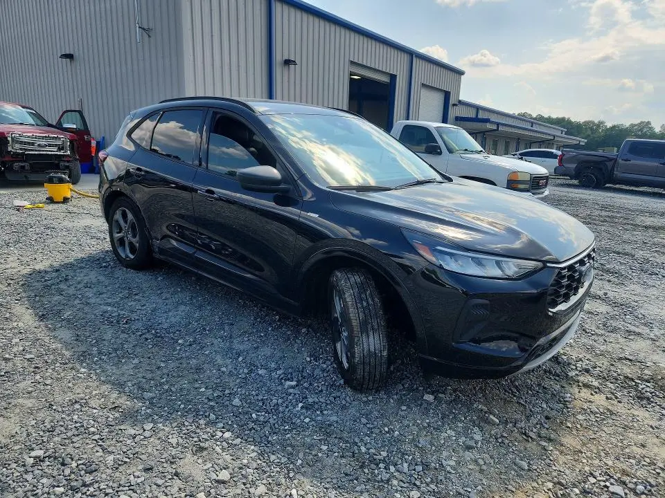 2024 FORD ESCAPE ST LINE  