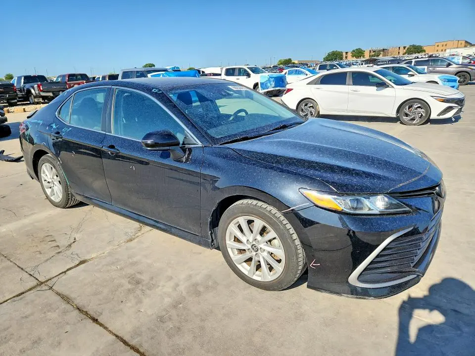 2021 TOYOTA CAMRY LE  