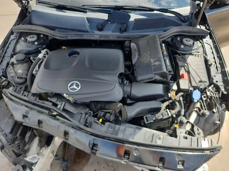 2017 MERCEDES-BENZ GLA 250  