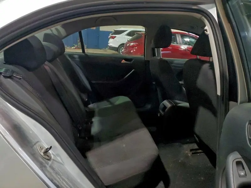 2013 VOLKSWAGEN JETTA BASE  