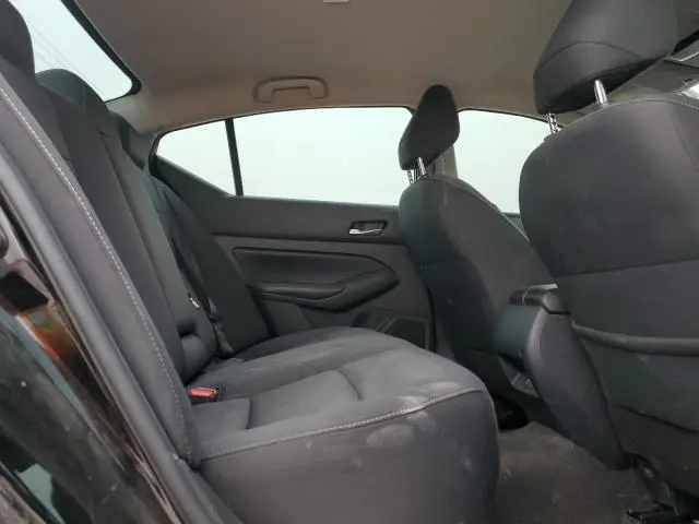 2022 NISSAN ALTIMA SV  