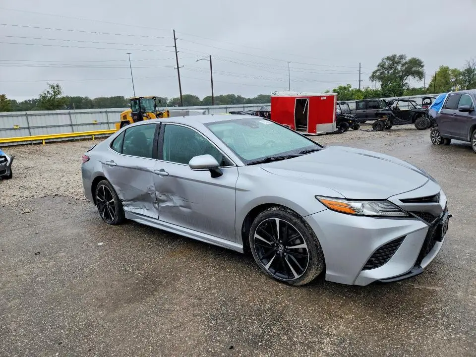 2019 TOYOTA CAMRY XSE  