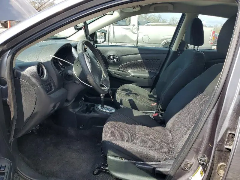 2019 NISSAN VERSA SV  