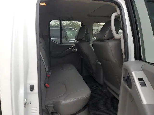 2017 NISSAN FRONTIER S  