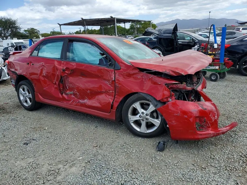 2013 TOYOTA COROLLA S  