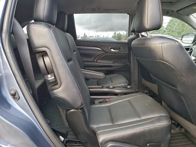 2019 TOYOTA HIGHLANDER HYBRID LIMITED  