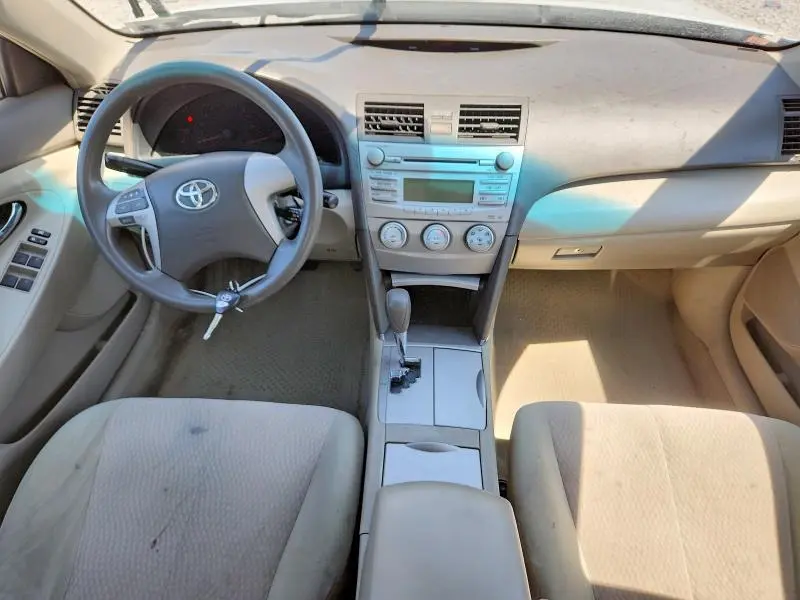 2011 TOYOTA CAMRY LE  