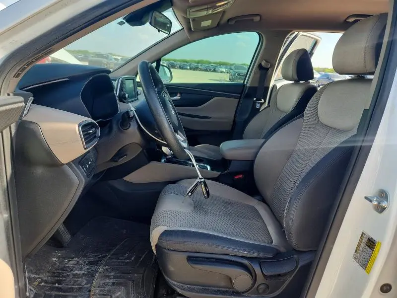 2019 HYUNDAI SANTA FE SE  