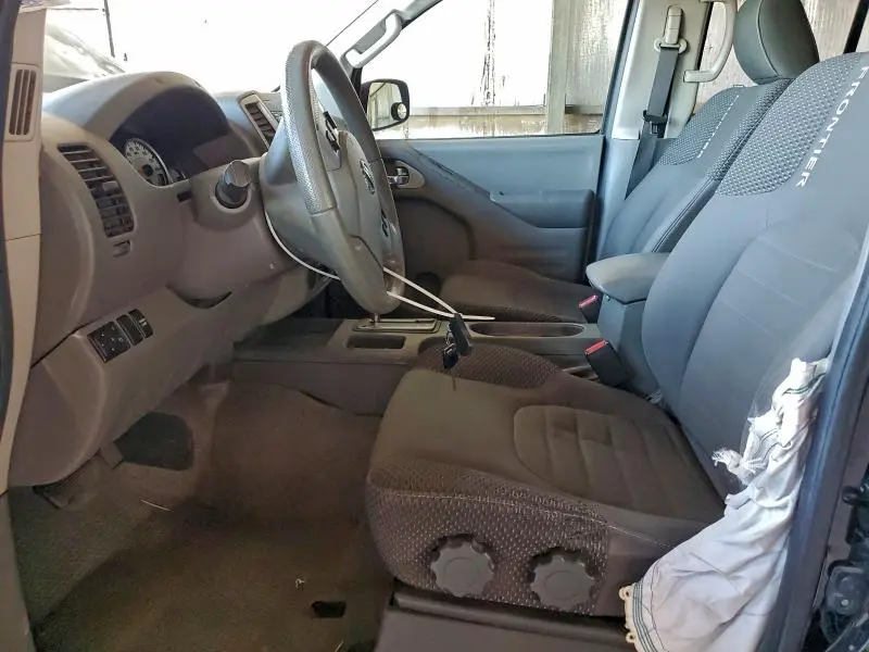 2016 NISSAN FRONTIER S  