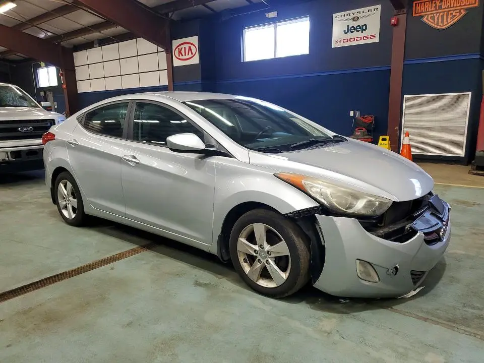 2013 HYUNDAI ELANTRA   