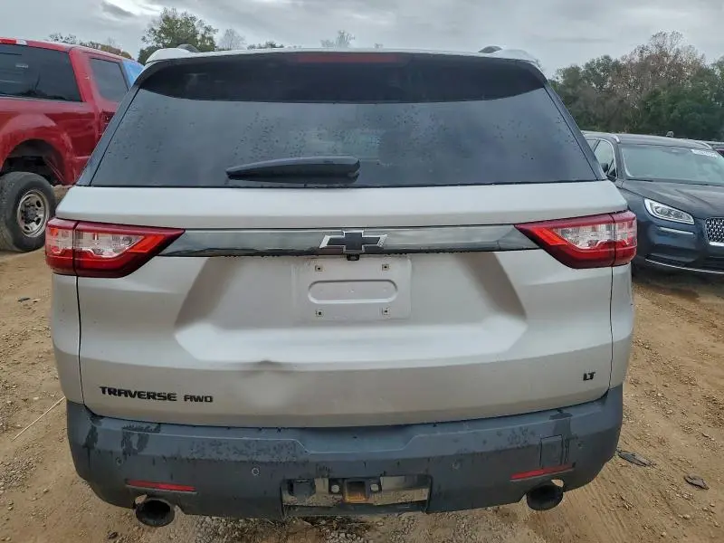 2021 CHEVROLET TRAVERSE LT  