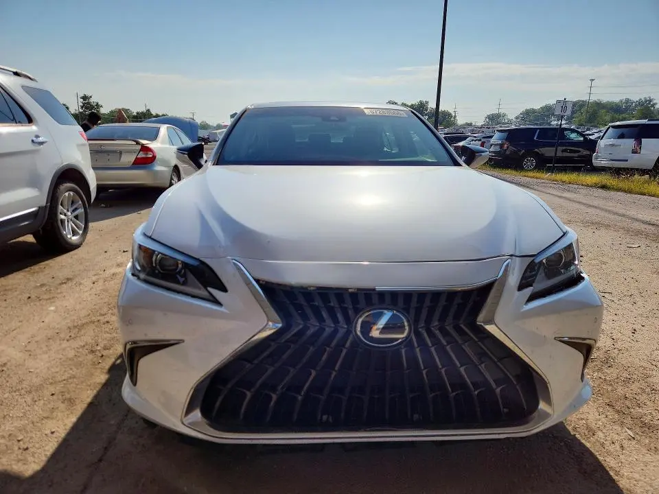 2024 LEXUS ES 300H BASE  