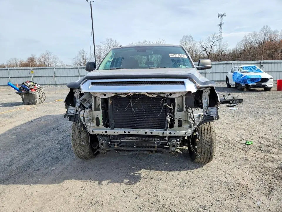 2019 TOYOTA TUNDRA SR5  