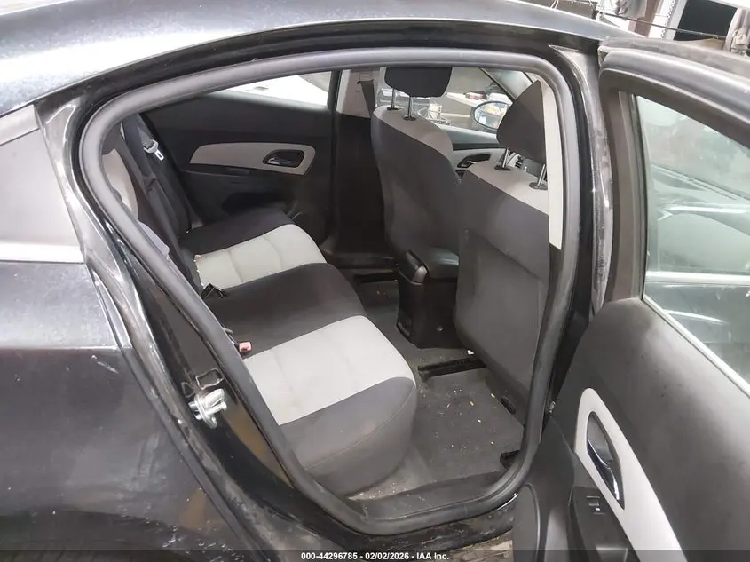 2012 CHEVROLET CRUZE LS