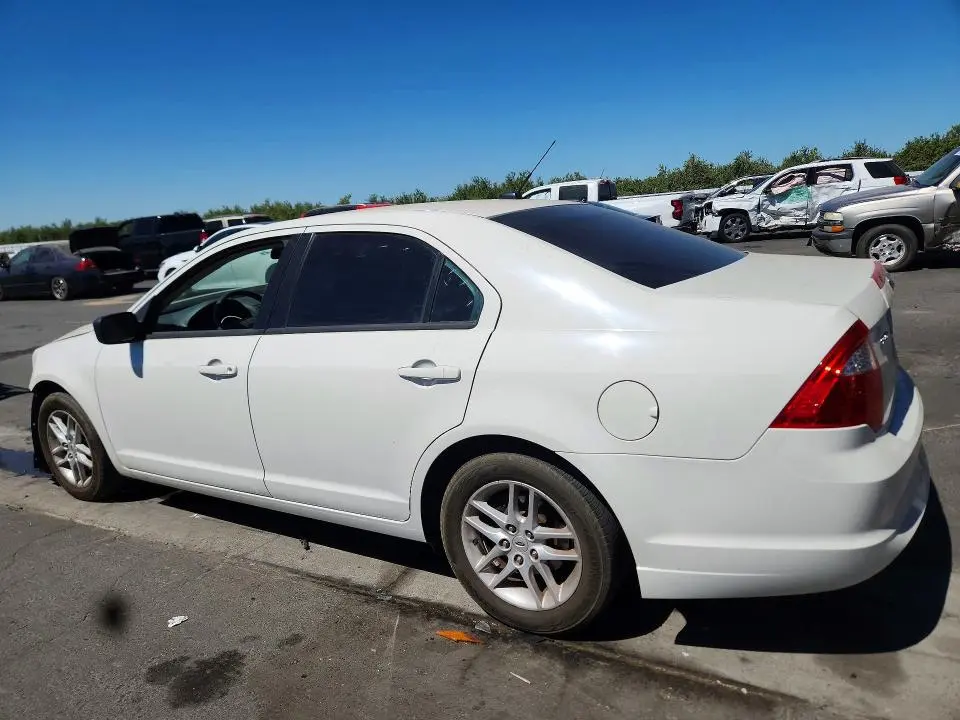2010 FORD FUSION S  