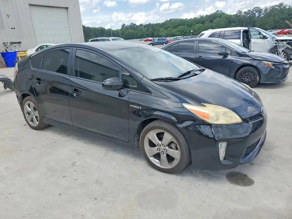 2013 TOYOTA PRIUS PERSONA SERIES SE  
