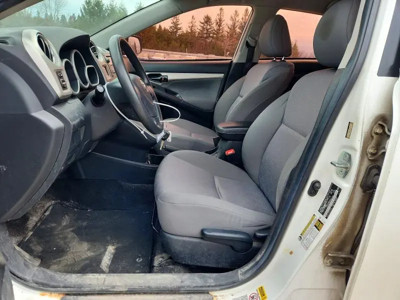 2010 TOYOTA MATRIX BASE  