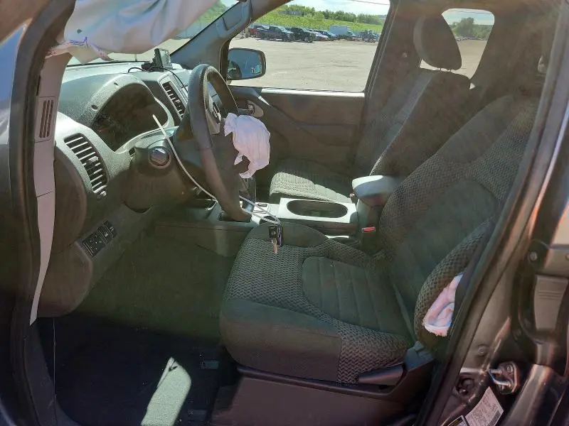2019 NISSAN FRONTIER SV V6  
