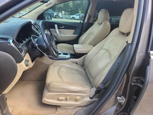 2010 GMC ACADIA SLT-2  