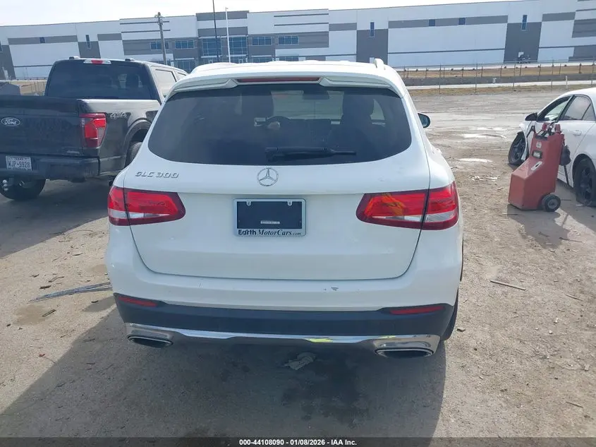 2016 MERCEDES-BENZ GLC 300  