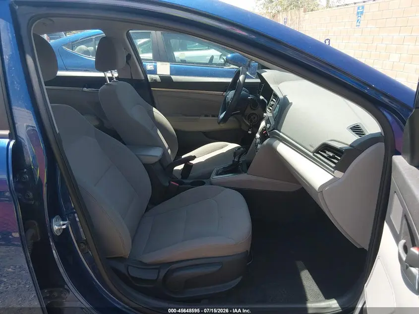 2020 HYUNDAI ELANTRA SE