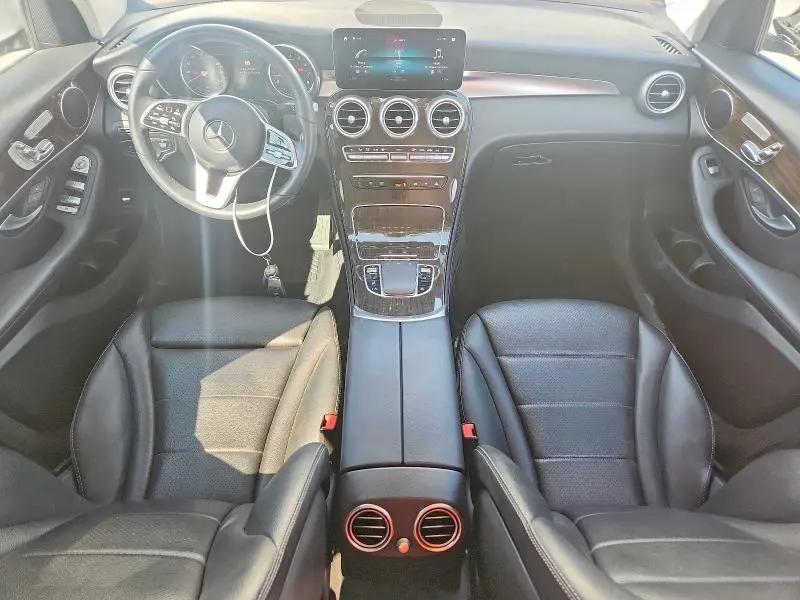 2020 MERCEDES-BENZ GLC 300  