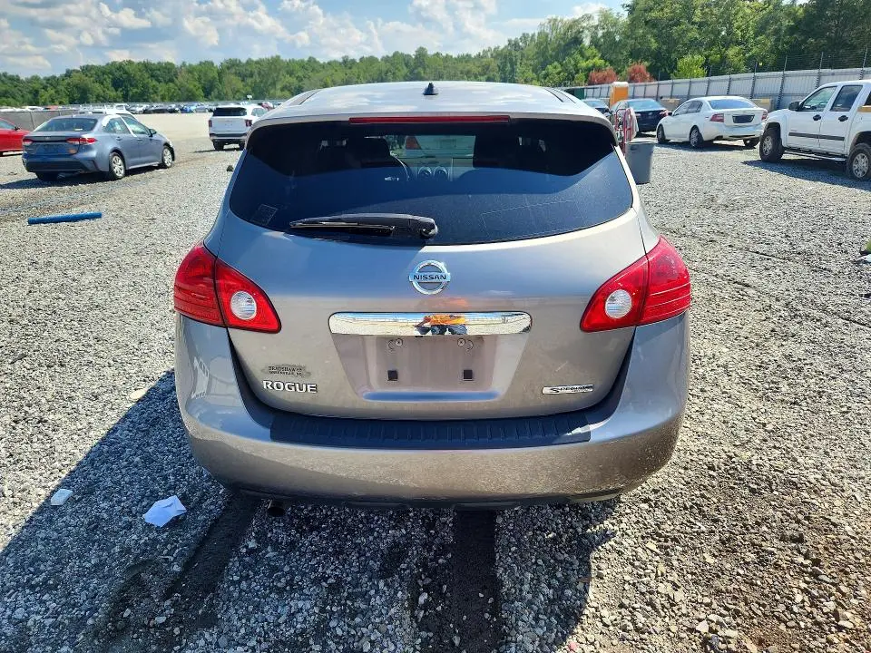 2013 NISSAN ROGUE S  