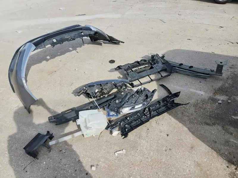 2019 MITSUBISHI OUTLANDER SE  