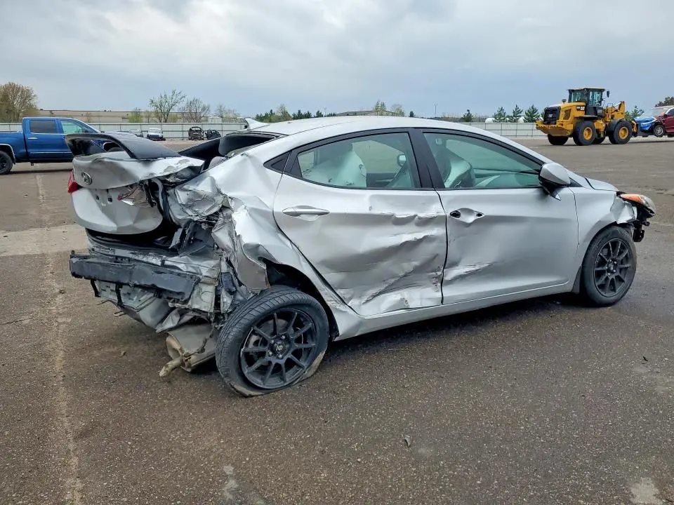 2013 HYUNDAI ELANTRA   