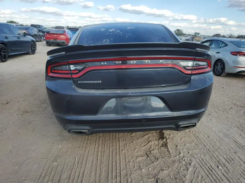 2017 DODGE CHARGER SE  