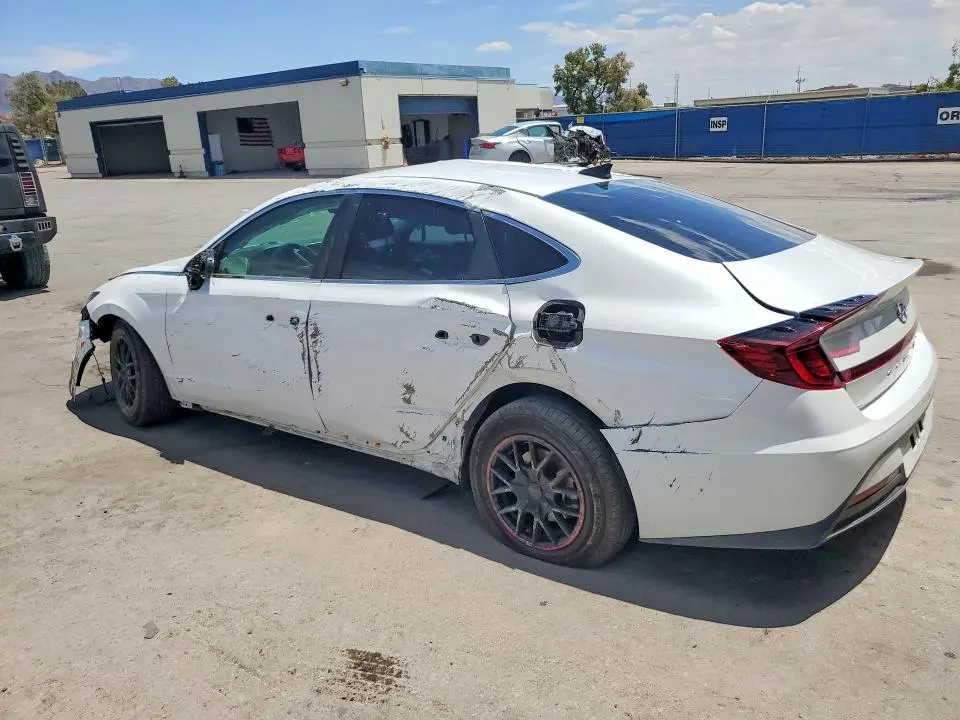2020 HYUNDAI SONATA SE  