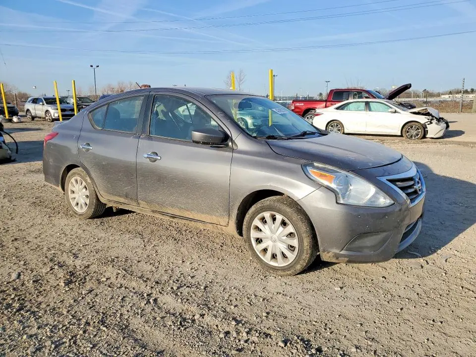 2016 NISSAN VERSA 1.6 SV  